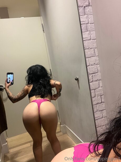 Gopissgurll エロティックなスター 画像