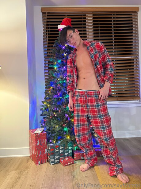 Sxyfshrmn アダルトモデル 画像