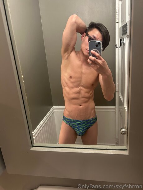 Sxyfshrmn アダルトスター 画像