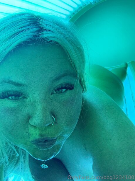 Bbg1234100 トップモデル 写真