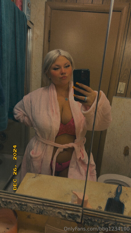 イタリア人熟女OnlyFans パーフェクト 画像