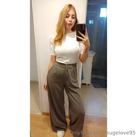 Irina950717 セックス女優 画像