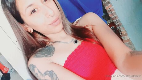 デカ尻ジーンズ OnlyFans ホットヌード 写真