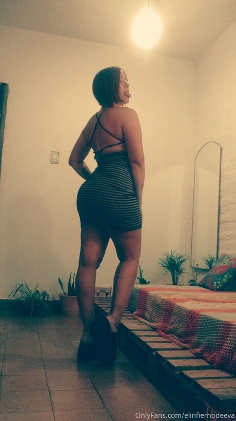 Elinfiernodeeva ポルノスター セクシー アーカイブ