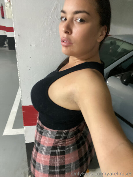 Yareliroses xxxスター 写真