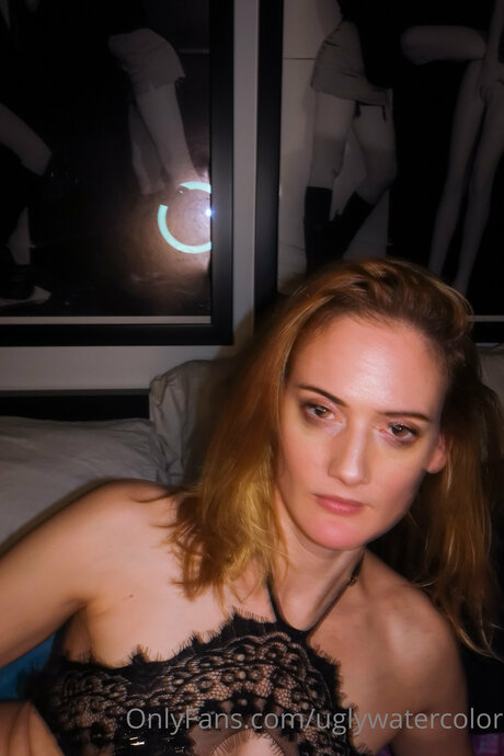 Uglywatercolor ポルノ女優 ギャラリー