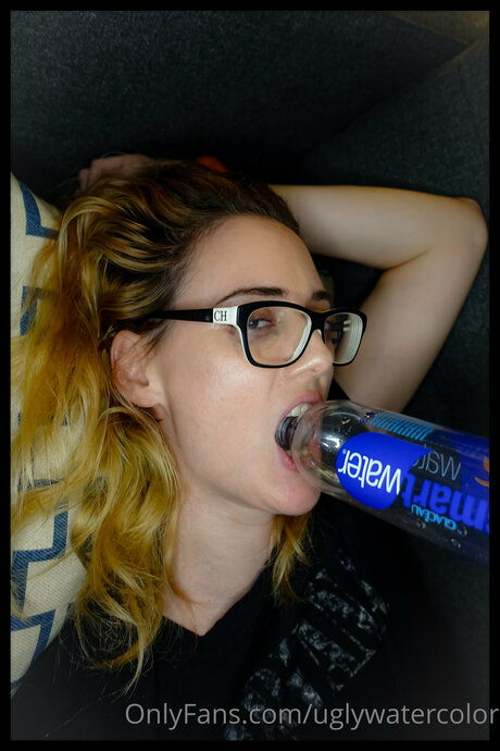 Uglywatercolor セクシーなスター ギャラリー