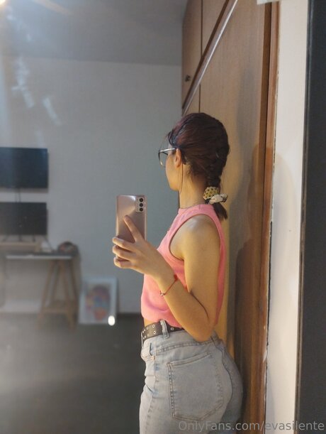 Evasilente アダルトモデル ギャラリー