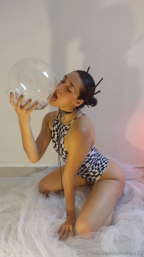 Crisalida32 無料モデル 画像