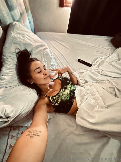 Rebecalou 可愛いモデル 写真