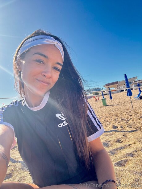 Rebecalou アート女優 画像