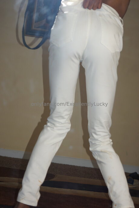 Excellentlylucky ポルノモデル 画像