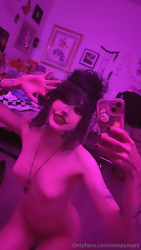 Sleepymarz ポルノスター 画像