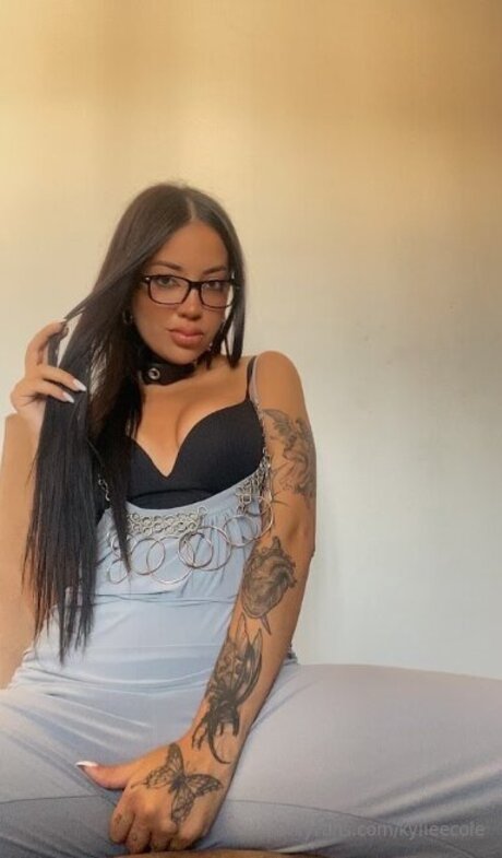 トゥワークオンリーファン ポルノ 画像