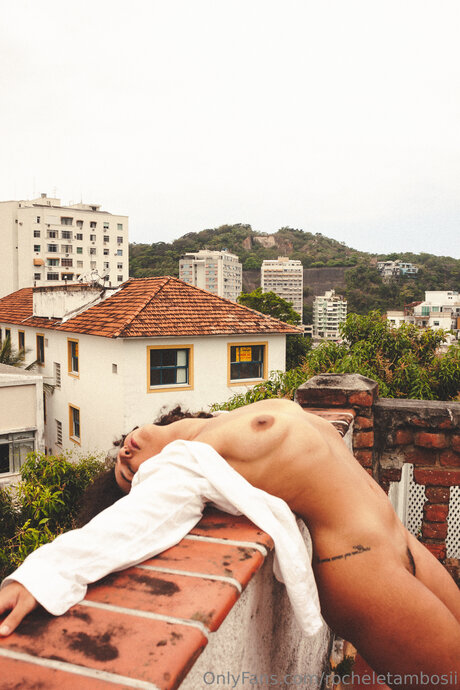 Andromedanaked かわいいモデル 写真