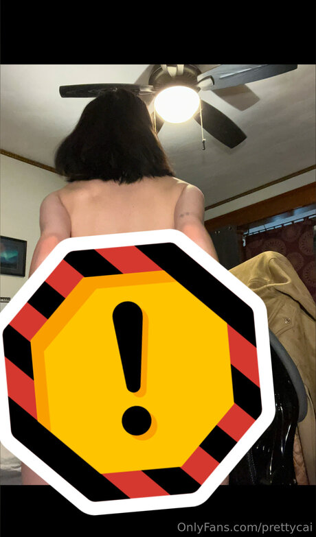 Prettycai エロティックなモデル 画像