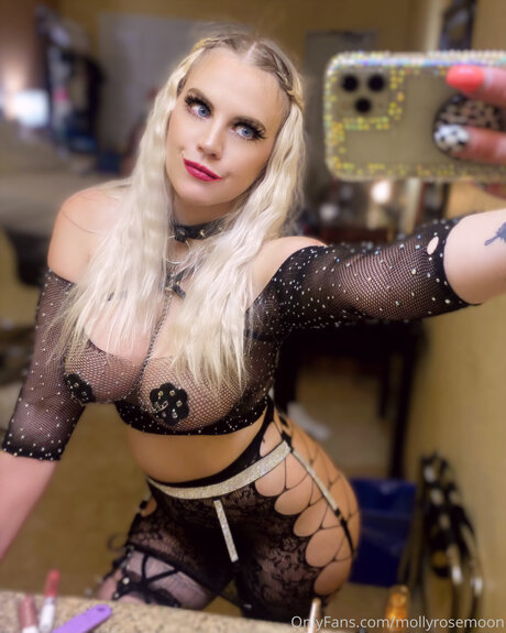 Mollyrosemoon ポルノスター セックス 画像