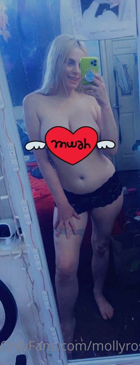 Mollyrosemoon 裸のポルノスター 写真