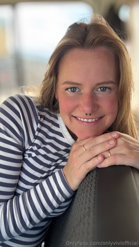 Onlyviviofficial スター ヌード ギャラリー