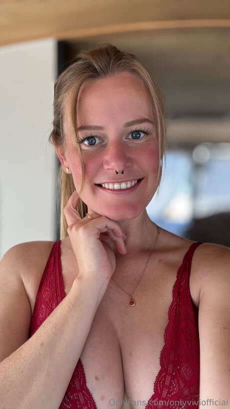 Onlyviviofficial 最高のモデル 写真