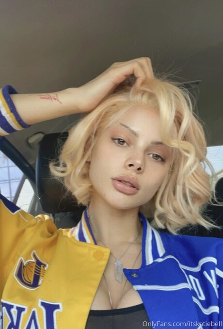 Itskatiebell ポルノスター ベスト 写真