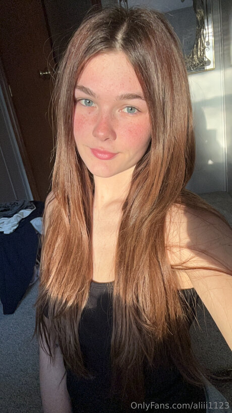 お金 OnlyFans トップ 写真