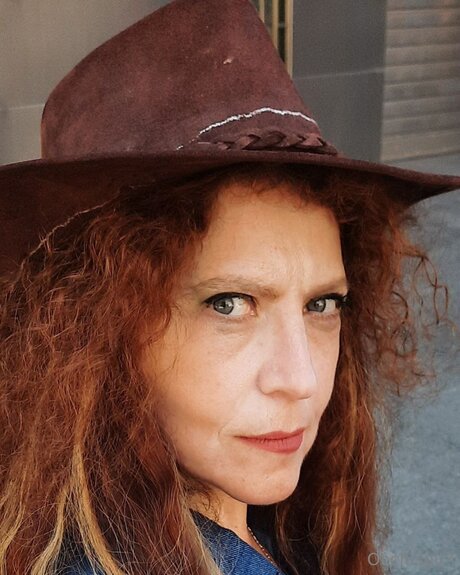 Chispit ポルノスター アーカイブ