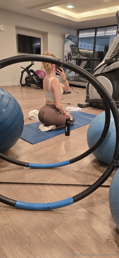 Luxymin 高品質スター 写真