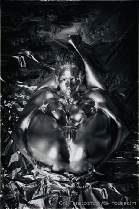 アマチュアペッギングOnlyFans セクシーヌード ギャラリー