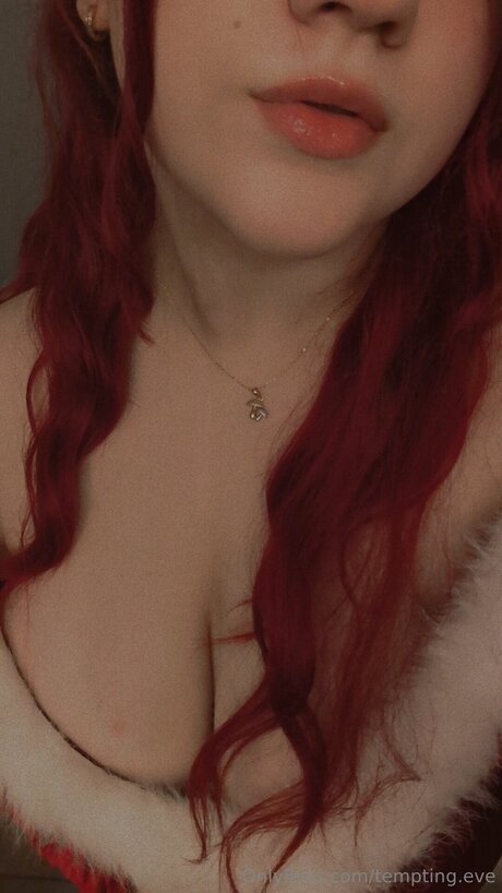 Tempting Eve ポルノスター 写真