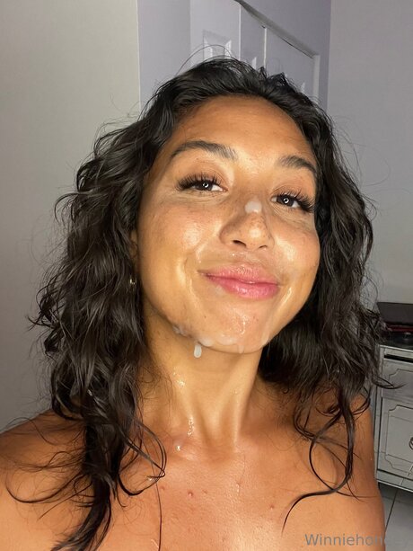 Winnieworlddfree エロティックなスター 画像