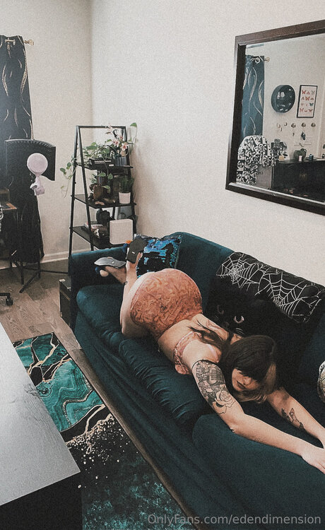 Edendimension 完璧なモデル 画像