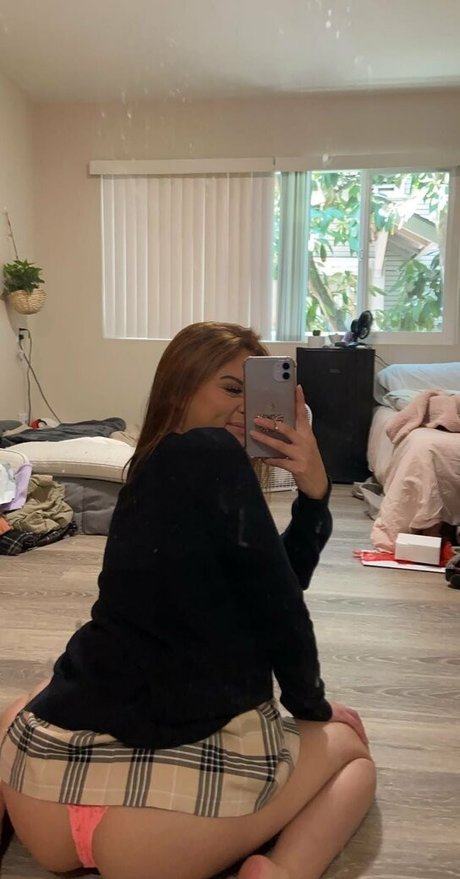 Smolbabie 完璧なポルノスター 画像