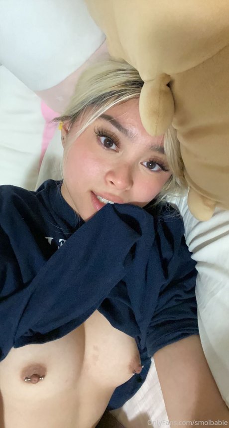 Smolbabie ヌード女優 写真