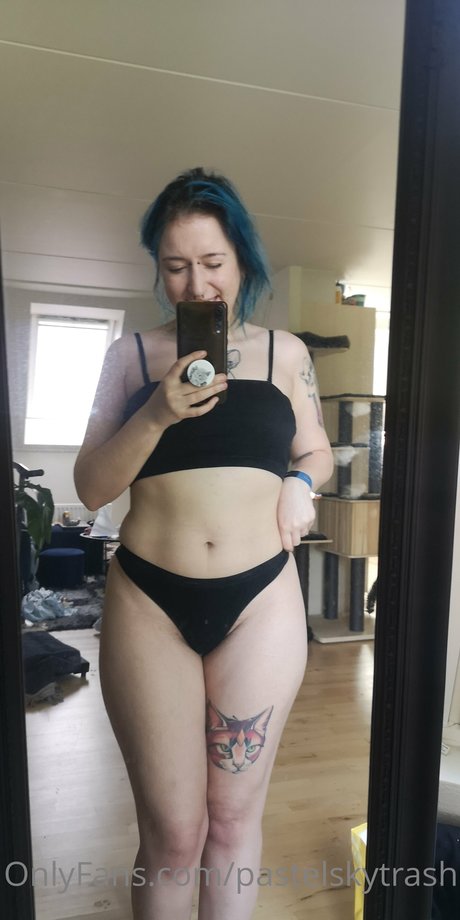 SKY VICTORIA セックスモデル 写真