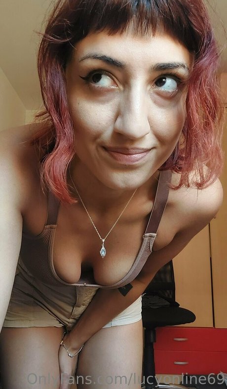 そばかすOnlyFans 美しい裸 画像