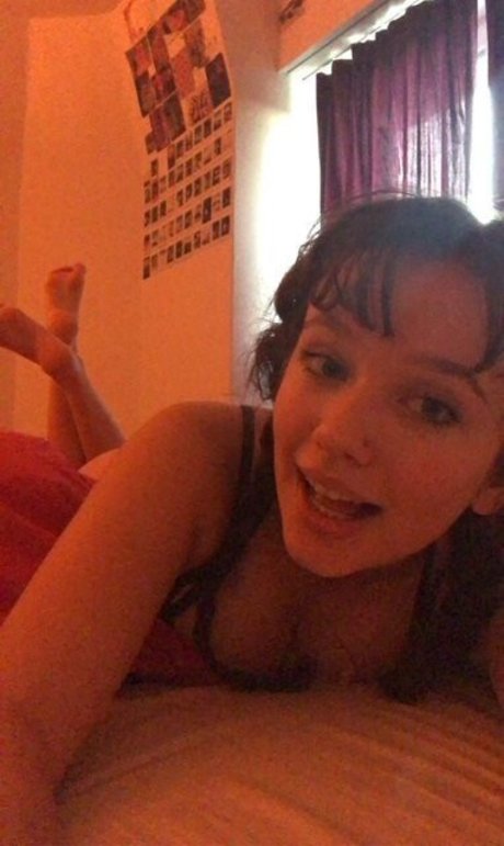 oatmilk6374 ポルノ女優 写真