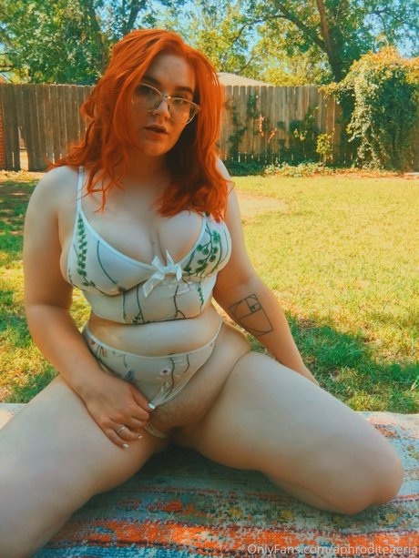 官能的なOnlyFans 美しいヌード ギャラリー