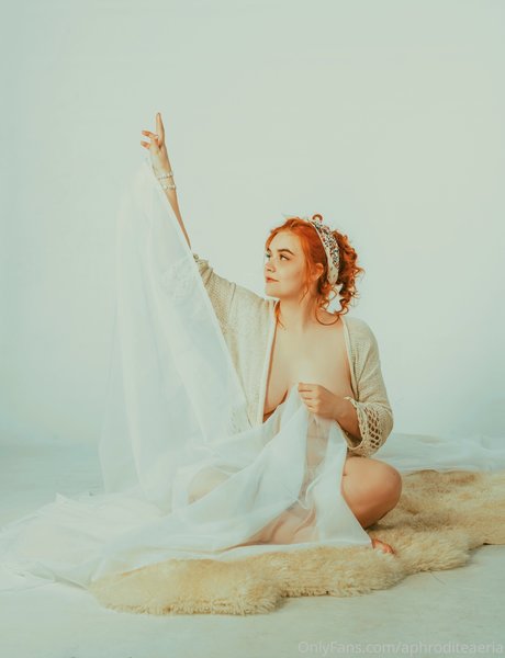 Allisonivyx トップポルノスター 写真