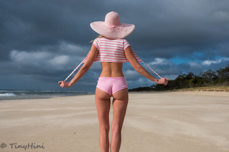 Tinyhini ホットなスター 写真