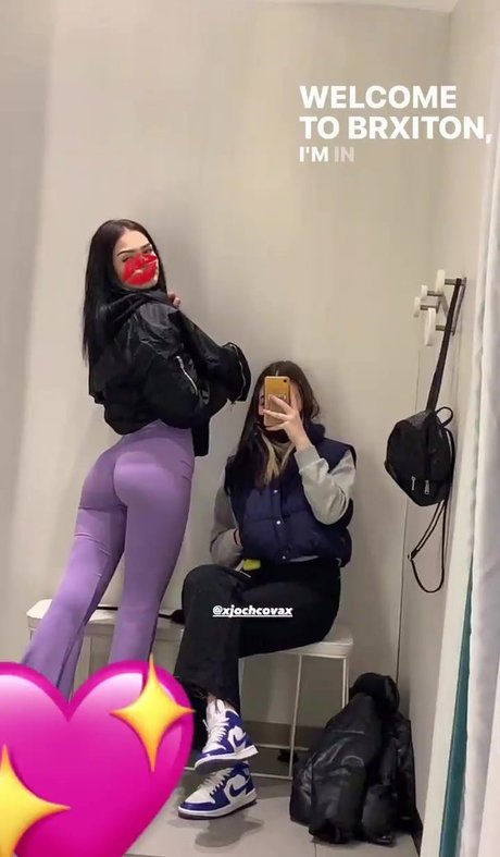 ブルネットの教師OnlyFans エロチック 写真