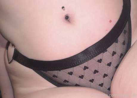 セクシーなブロンドのOnlyFans アートポルノ 写真