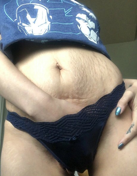 DMV オンリーファン アダルト 写真