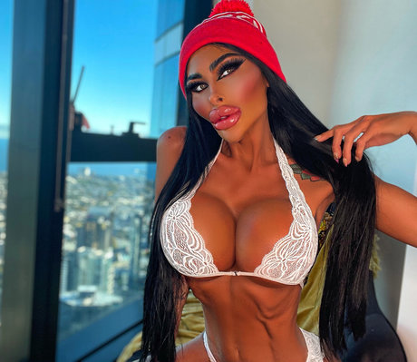 Tarajayn3 無料モデル 写真