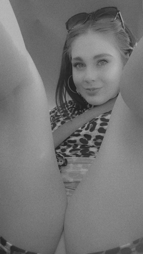 Serenity Smith ポルノモデル 画像