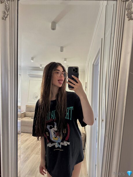 Ebonynia アートスター 写真