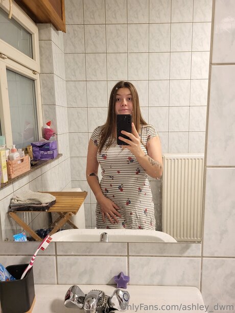 Ashley Dwm 高品質スター 画像