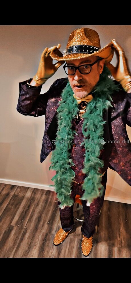 Stay At Home Dilf ヌードモデル 写真