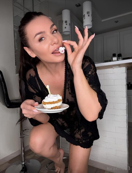 Tiny4 Kira1 ポルノスター アート ギャラリー