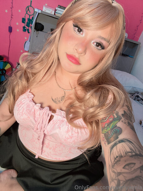 Everlyxenia 限定モデル 画像